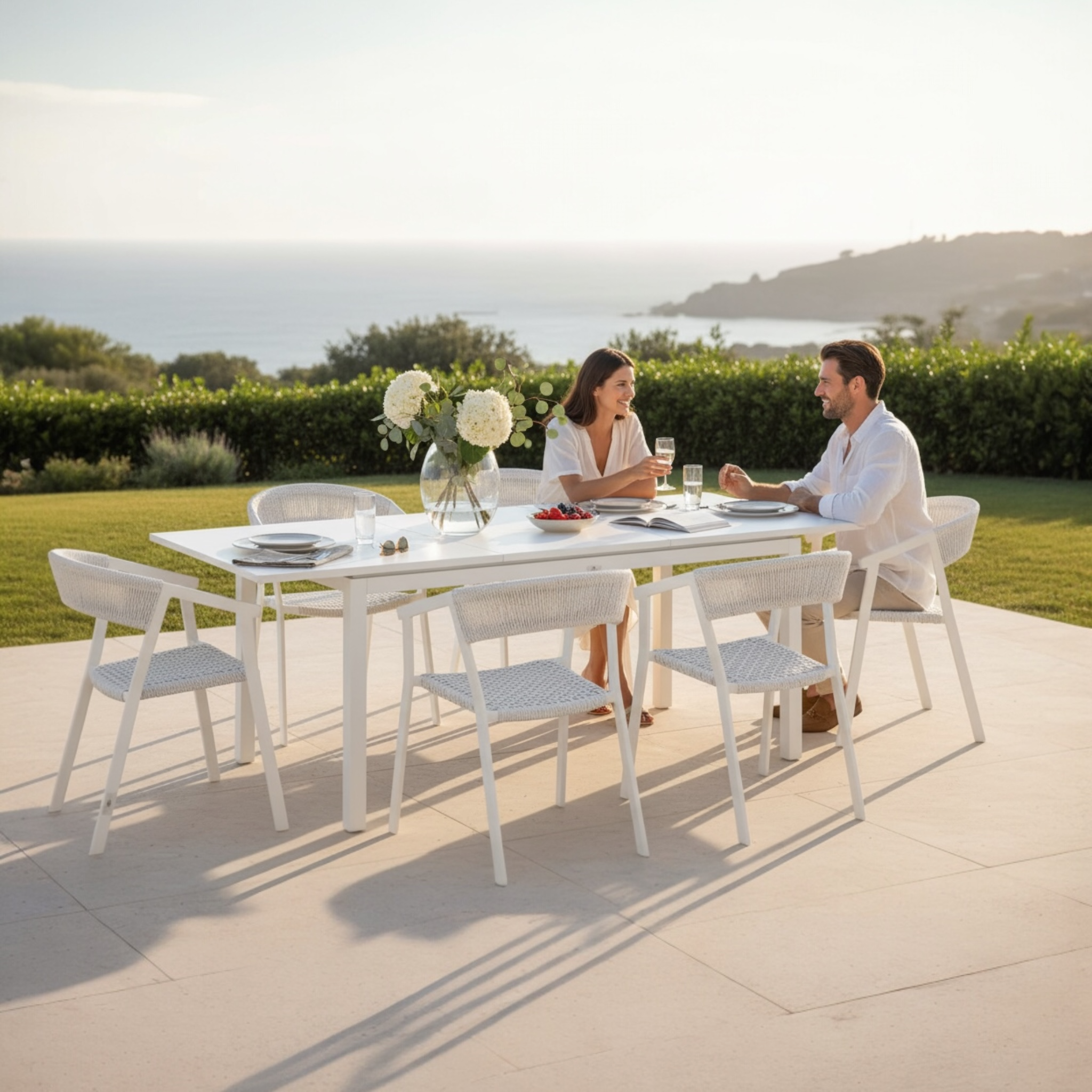 Table extensible en aluminium blanc - LOU MINI